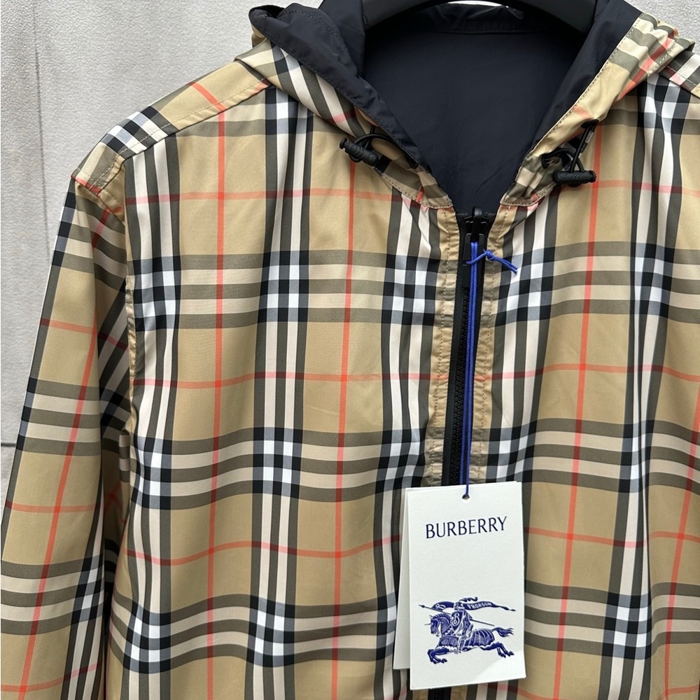 Burberry Reversible Nylon Hooded Sweatshirt - Picture 7 of 7